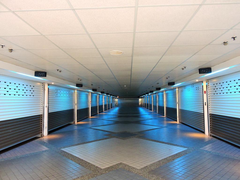 Edinburgh Motel Тайнань Екстер'єр фото